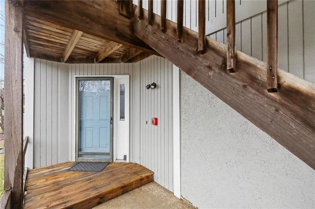 13821 W 58th Terrace 1, Shawnee, KS 66216