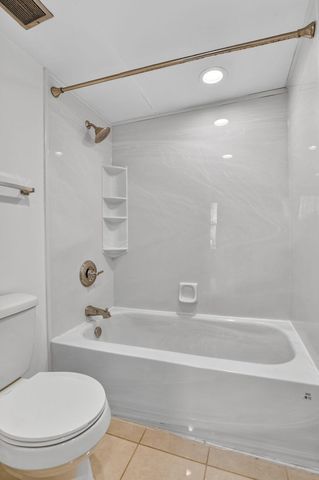 11 Royal Palm Way 3040, Boca Raton, FL 33432