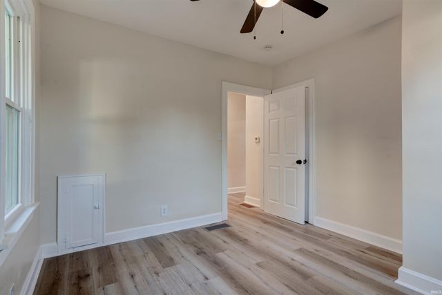 2004 E Riverside Drive, Evansville, IN 47714