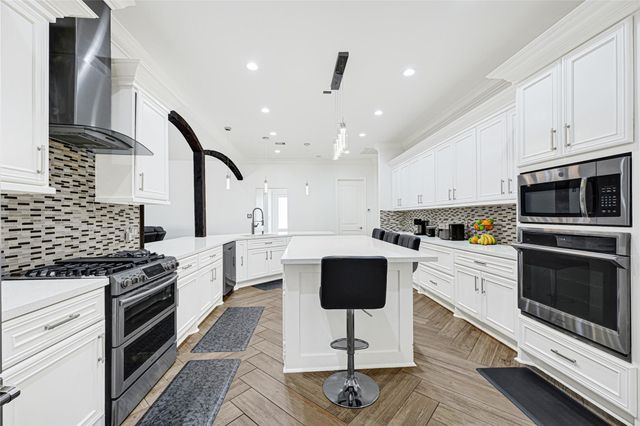 23892 Carpenter Bee, New Caney, TX 77357