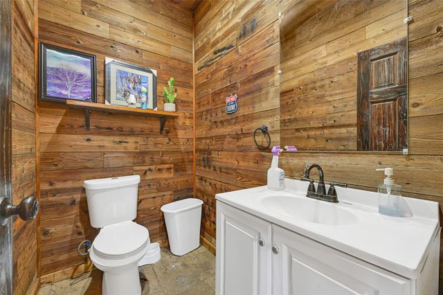 23892 Carpenter Bee, New Caney, TX 77357