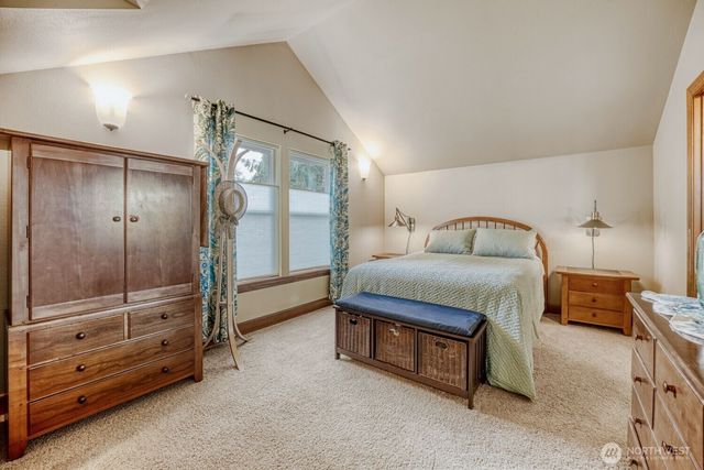 11740 Burke Avenue N, Seattle, WA 98133