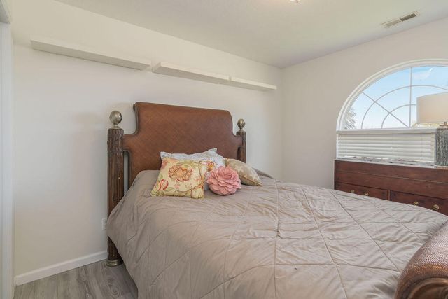 48 Irish Hills Boulevard, Kimberling City, MO 65686