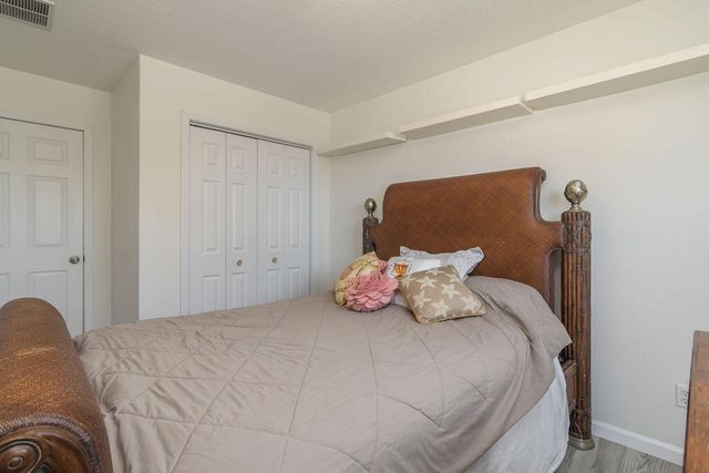 48 Irish Hills Boulevard, Kimberling City, MO 65686