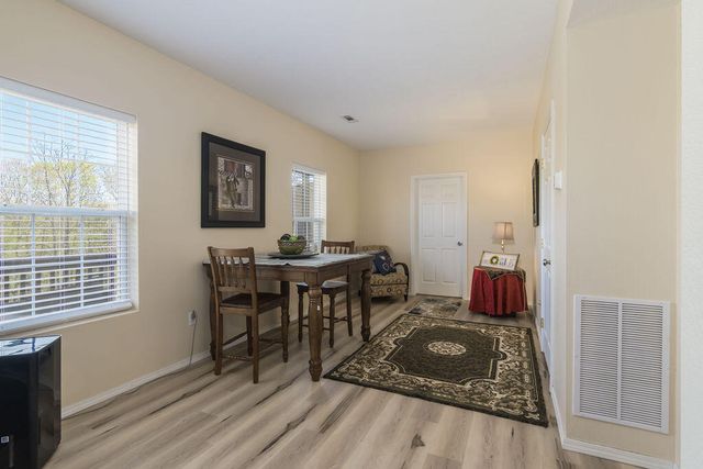 48 Irish Hills Boulevard, Kimberling City, MO 65686