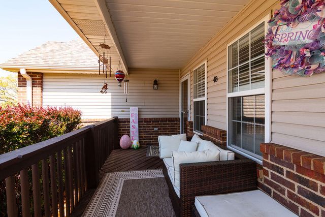 48 Irish Hills Boulevard, Kimberling City, MO 65686