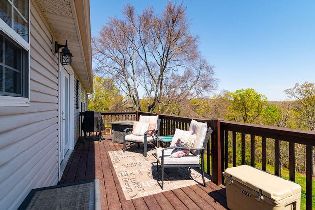 48 Irish Hills Boulevard, Kimberling City, MO 65686