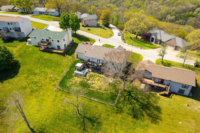 48 Irish Hills Boulevard, Kimberling City, MO 65686