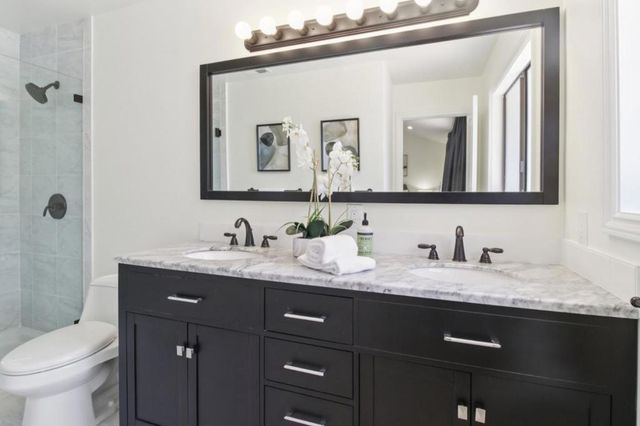 190 Granada Drive, Mountain View, CA 94043