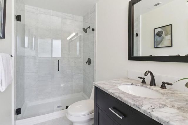 190 Granada Drive, Mountain View, CA 94043