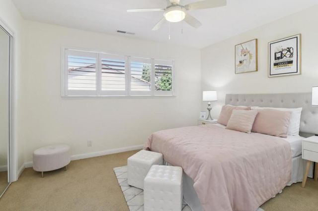 190 Granada Drive, Mountain View, CA 94043