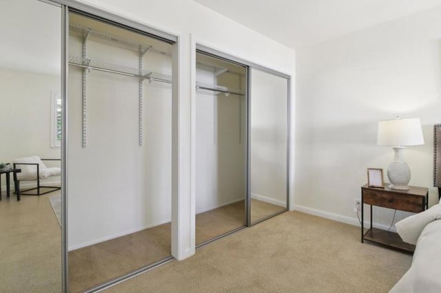 190 Granada Drive, Mountain View, CA 94043