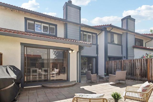 190 Granada Drive, Mountain View, CA 94043