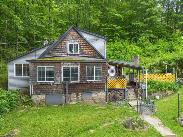 236 North Main Street, Franklin, NH 03235