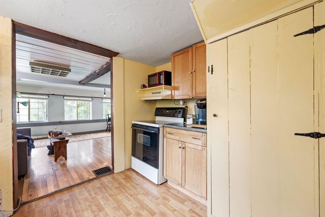236 North Main Street, Franklin, NH 03235