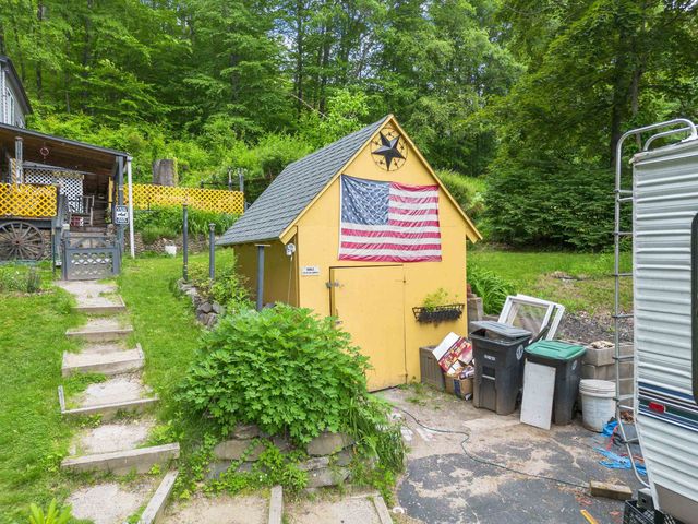 236 North Main Street, Franklin, NH 03235