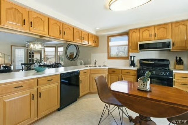 4753 East Highland Parkway, Hamburg, NY 14219