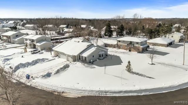 4753 East Highland Parkway, Hamburg, NY 14219