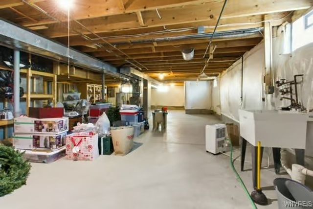 4753 East Highland Parkway, Hamburg, NY 14219