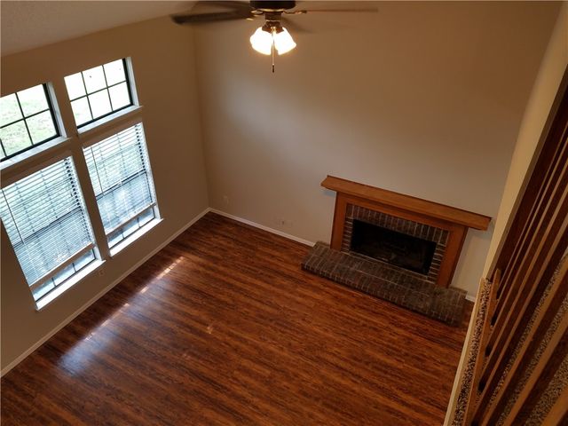 5110 Redwater Drive, Arlington, TX 76018