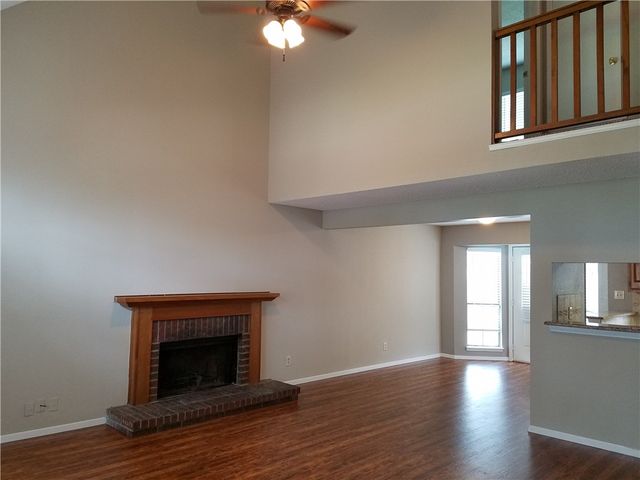 5110 Redwater Drive, Arlington, TX 76018