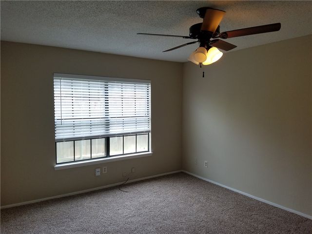5110 Redwater Drive, Arlington, TX 76018