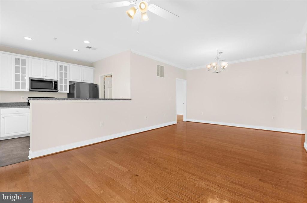 Image 10 of property listing at 1815 SELVIN DR #204, Bel Air, MD 21015