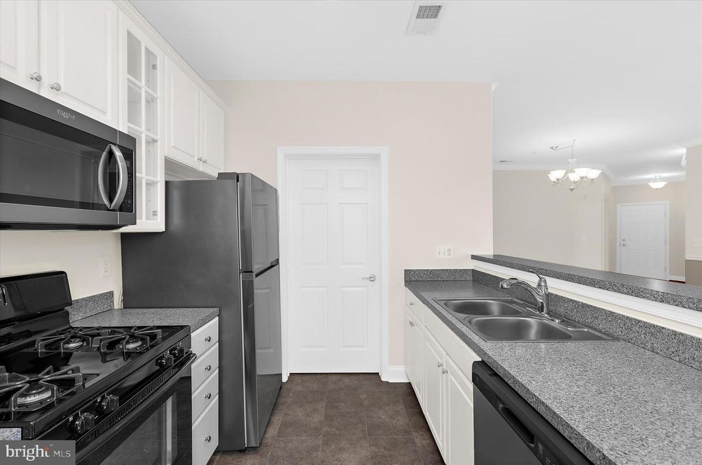 Image 18 of property listing at 1815 SELVIN DR #204, Bel Air, MD 21015