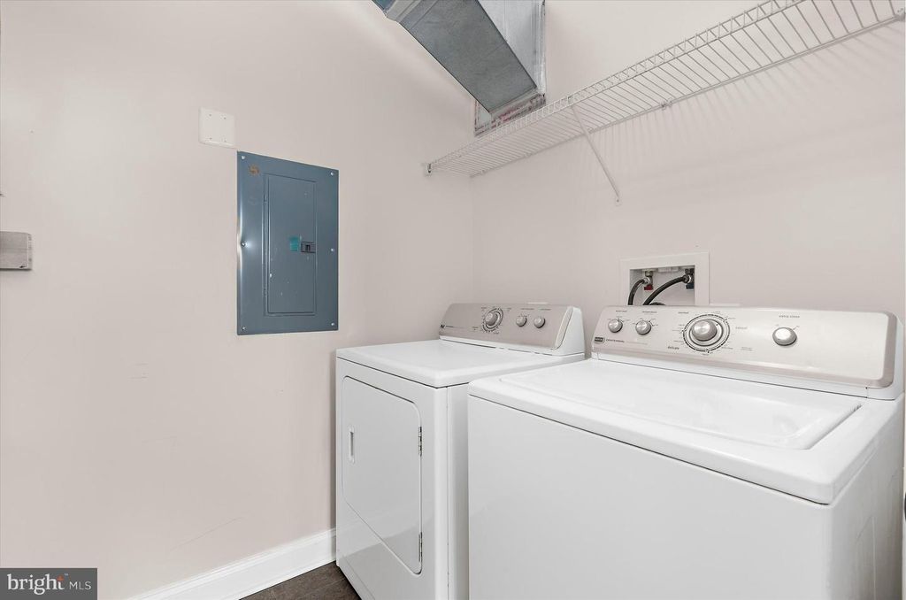 Image 19 of property listing at 1815 SELVIN DR #204, Bel Air, MD 21015