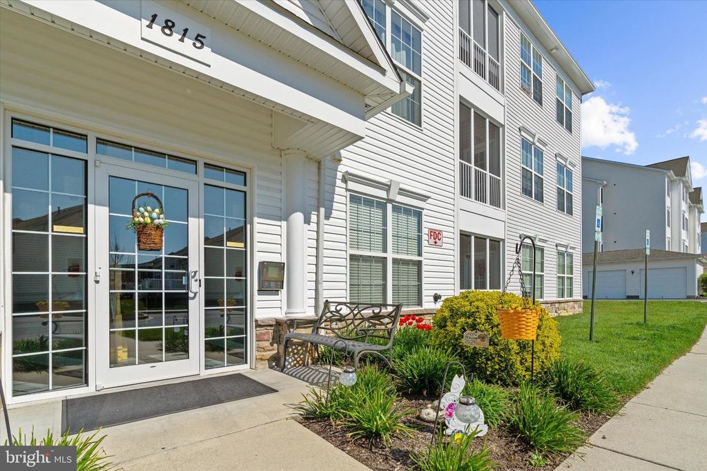 Image 4 of property listing at 1815 SELVIN DR #204, Bel Air, MD 21015