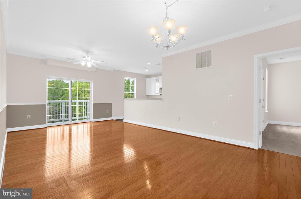 Image 9 of property listing at 1815 SELVIN DR #204, Bel Air, MD 21015