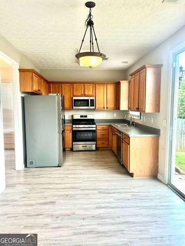 325 Stone Valley Xing, Canton, GA 30114