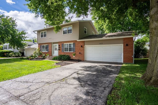 1919 E 32nd Street, Davenport, IA 52807
