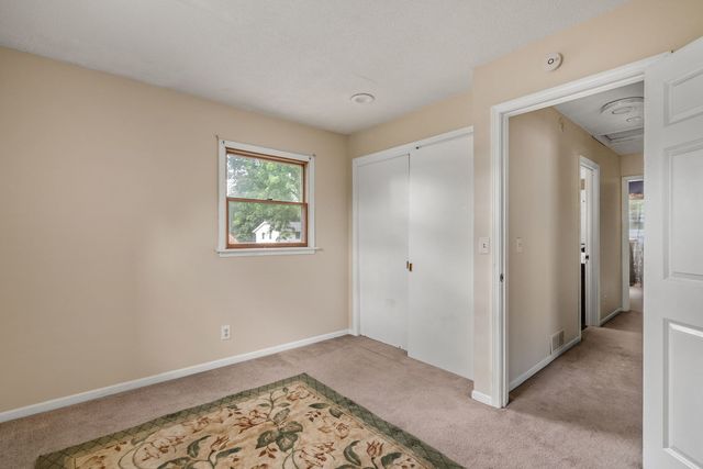 1919 E 32nd Street, Davenport, IA 52807