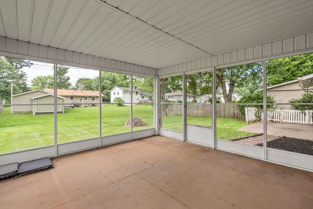 1919 E 32nd Street, Davenport, IA 52807