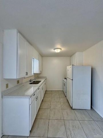 1104 Siesta Drive, Edinburg, TX 78539
