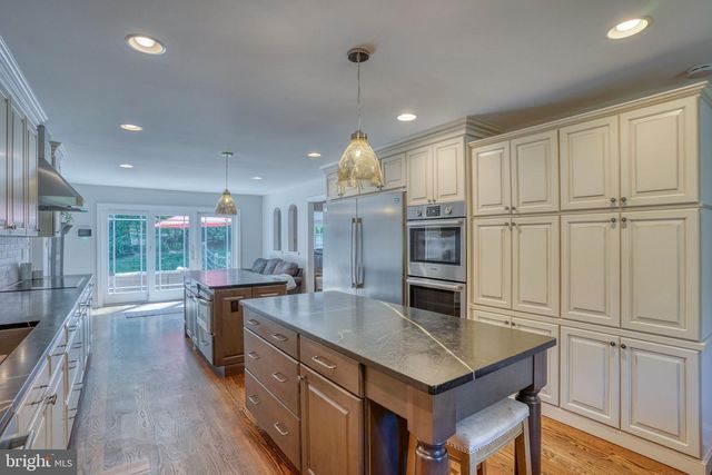 7 PIERSON DR, Hockessin, DE 19707