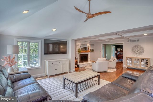 7 PIERSON DR, Hockessin, DE 19707