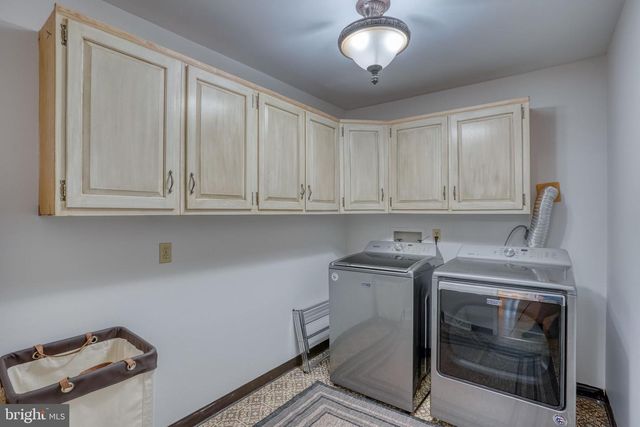 7 PIERSON DR, Hockessin, DE 19707