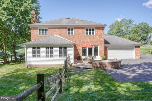 7 PIERSON DR, Hockessin, DE 19707