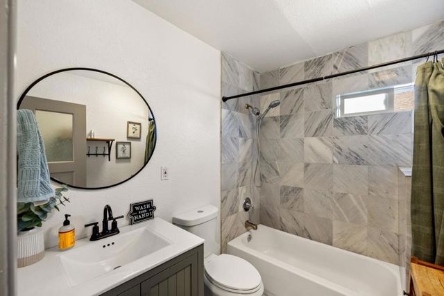 62 Buena Vista Street, Salinas, CA 93901