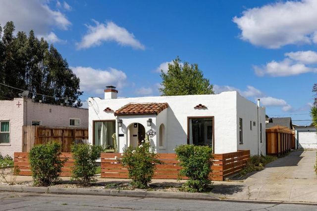 62 Buena Vista Street, Salinas, CA 93901