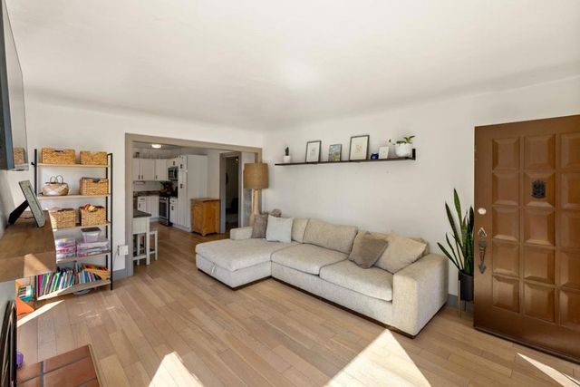 62 Buena Vista Street, Salinas, CA 93901