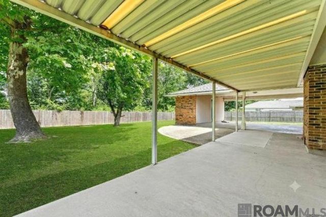 6362 Westridge Dr, Baton Rouge, LA 70817