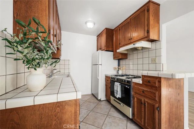 69 Glendora, Long Beach, CA 90803