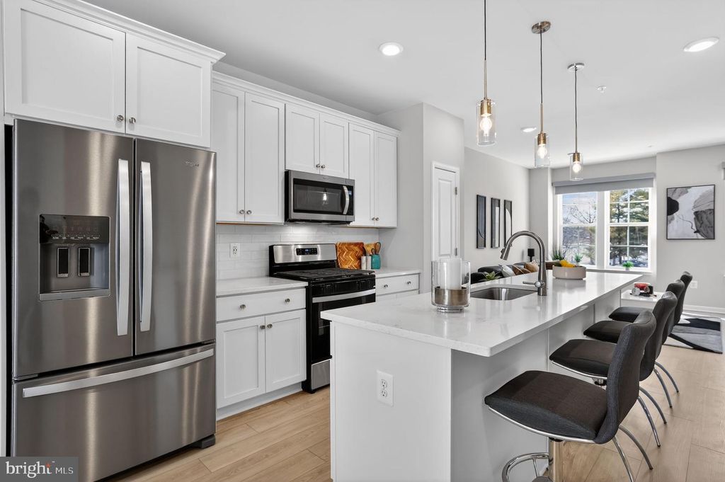 Image 12 of property listing at 1017 VILLAGE CLUB ALY, Montgomery Village, MD 20886