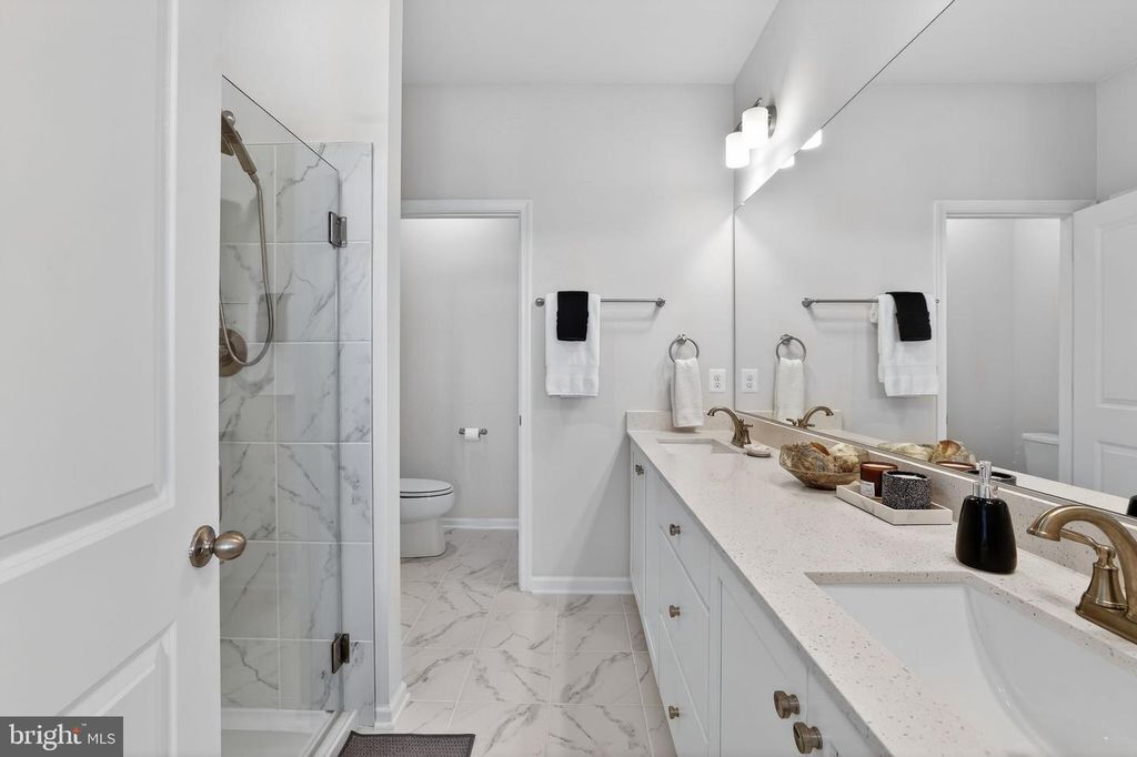Image 21 of property listing at 1017 VILLAGE CLUB ALY, Montgomery Village, MD 20886