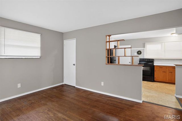 1146 Reale Avenue, St John, MO 63138