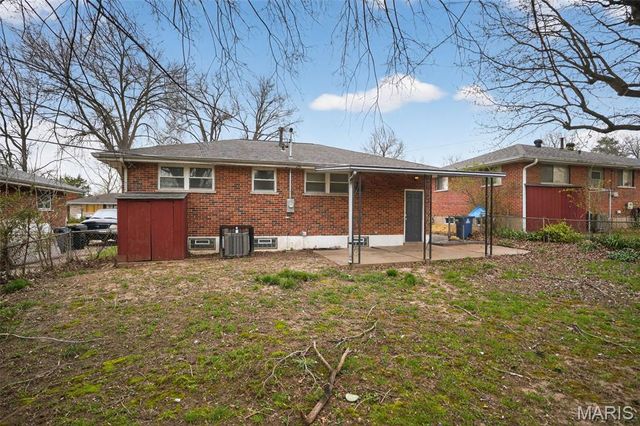1146 Reale Avenue, St John, MO 63138