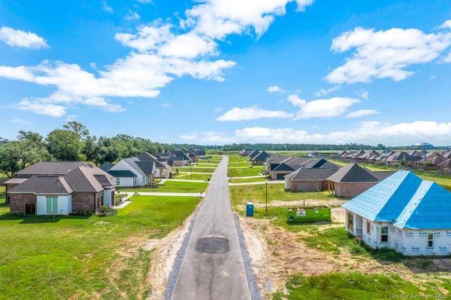 961 Mary Diane McCall Street, Lake Charles, LA 70605